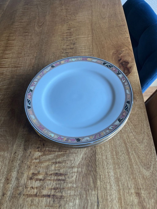 Cuatro platos de porcelana de Laklain