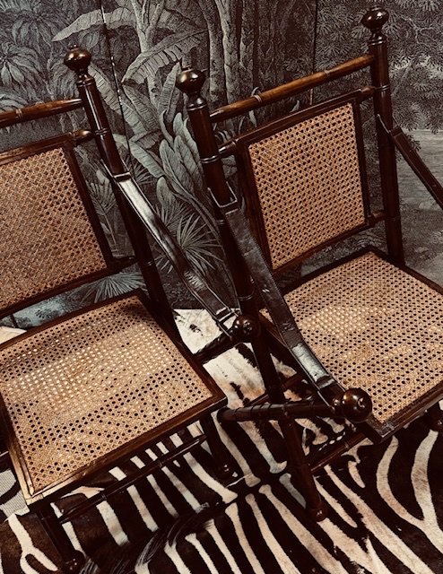 Image 1 of Set di 2 sedie pieghevoli da ufficiale militare da campagna