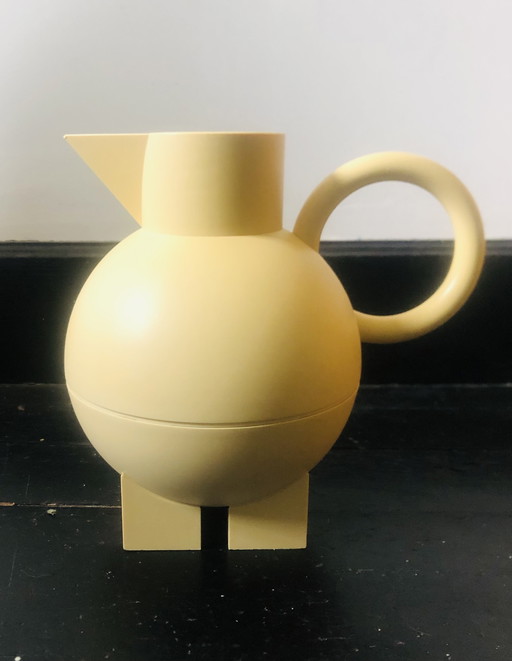 Carafe Euclid par Michael Graves pour Alessi 