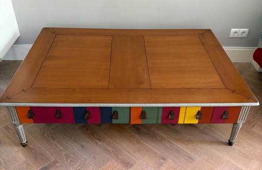 Mesa de centro baja Grange Jacob Vintage XL con cajones en varios colores.