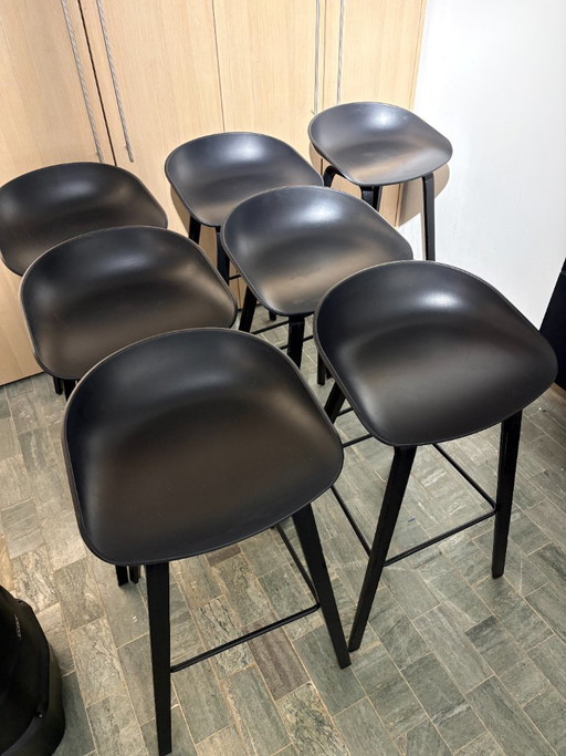 Set di 7 sgabelli da bar Informazioni su uno sgabello - HAY