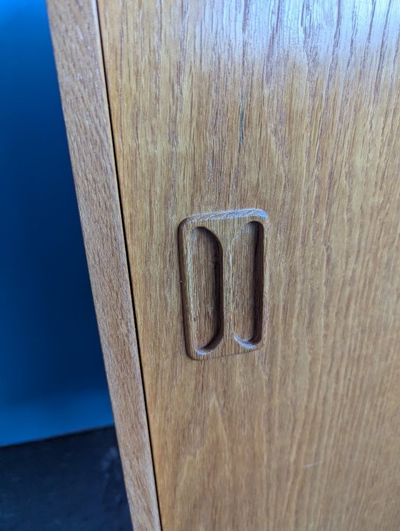 Image 1 of Mobiletto danese vintage con ante scorrevoli