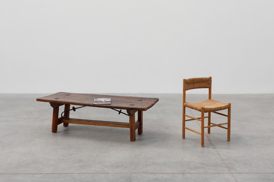 Image 1 of Tavolino brutalista spagnolo del XVII secolo in legno e ferro battuto