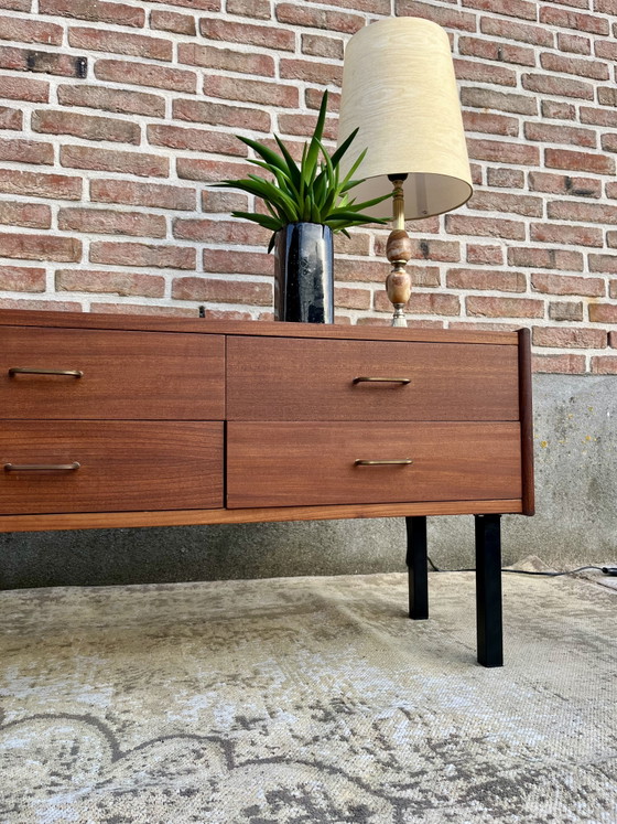 Image 1 of Vintage teakhouten lowboard tv-meubel