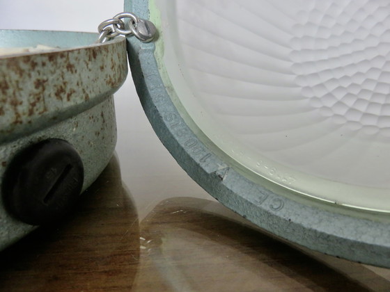 Image 1 of Authentique Applique "Holophane" Usine, Industrie, Déco Loft, France, 1960