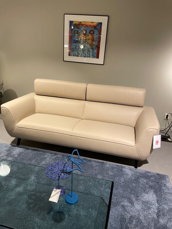 Image 1 of Evidence Viana 3 zitsbank