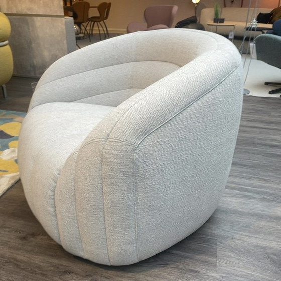 Image 1 of Pode Balini armchair with ottoman