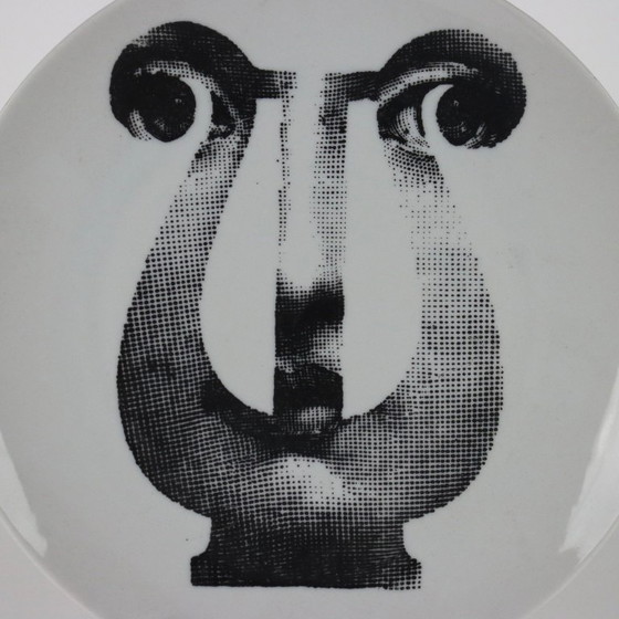 Image 1 of Assiette Piero Fornasetti de la série Thème et Variations