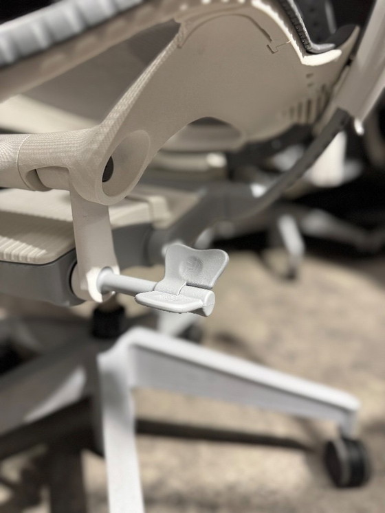 Image 1 of Mirra 2 Full Options Grigio/bianco (35 pezzi disponibili) Ricondizionato