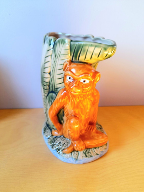 Image 1 of Pichet zoomorphe en barbotine singe