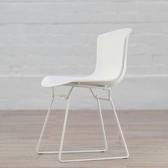 Image 1 of Knoll Plastic Side Chair Ontvangststoel