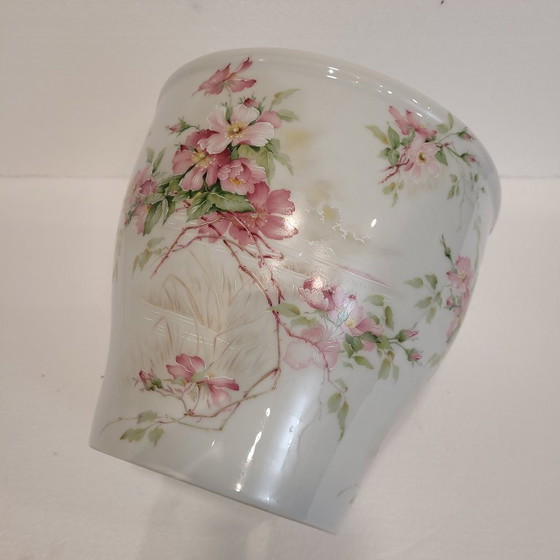 Image 1 of Floral design cache pot, Limoges porcelain, 60&#39;s - France