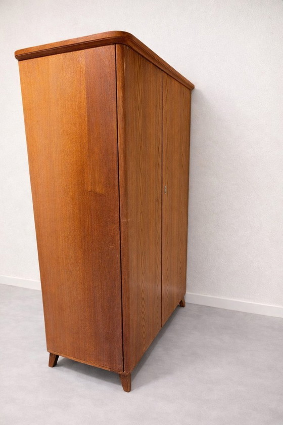 Image 1 of Vintage kledingkast