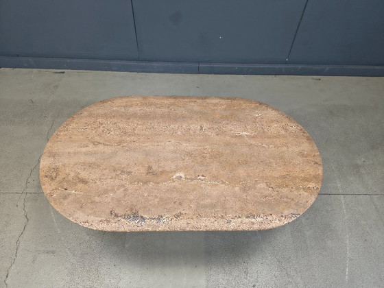 Image 1 of Table basse ovale vintage en travertin, années 1970