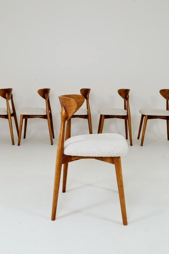 Image 1 of Set van 6 eetkamerstoelen, licht beukenhout, witte Bouclè stof, modern ontwerp