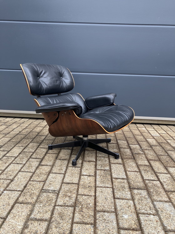 Image 1 of Sillón Eames de Herman Miller by Vitra con otomana. ¡De 1983 con factura! Rio Palissander