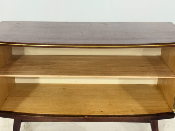 Image 1 of Commode uit het midden van de 20e eeuw / Woonkamerkast / Dressoir uit de jaren 60