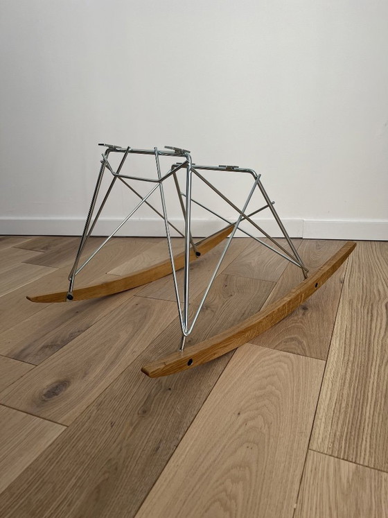 Image 1 of Base per sedia a dondolo in rovere cromato RAR EAMES HERMAN MILLER o VITRA