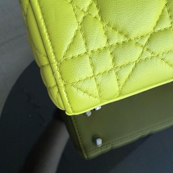 Image 1 of DIOR LADY MINI - CANNAGE LAMSLEER GEEL ZILVEREN BESLAG VERSTELBARE BAND