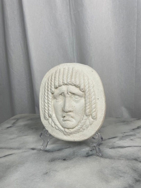 Image 1 of Rostro en bajo relieve, estilo máscara antigua