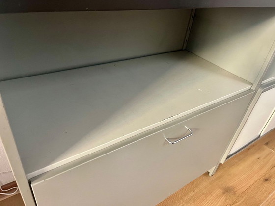 Image 1 of Gispen 5600 modular wall cabinet Andre Cordemeyer