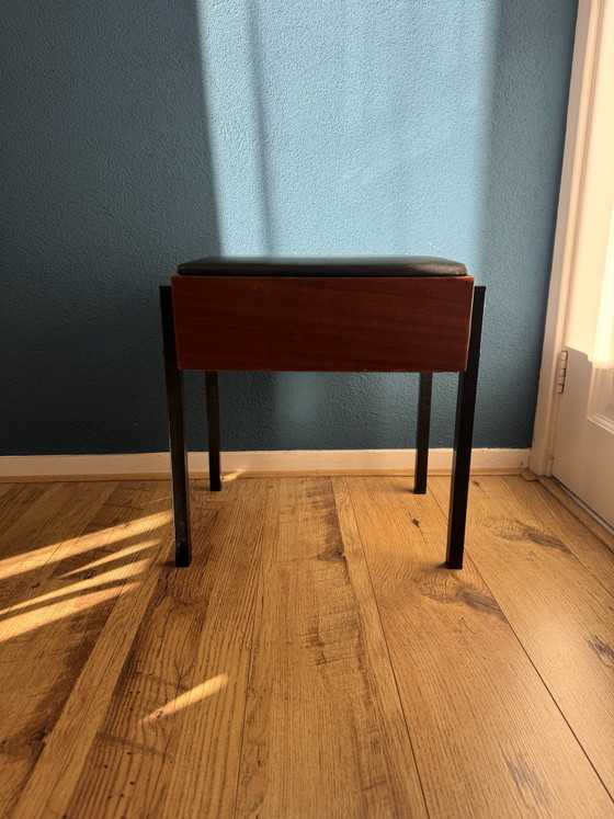 Sgabello vintage mid-century (da cucito) – Sgabelli, Metallo, Legno (photo 2 of 5)