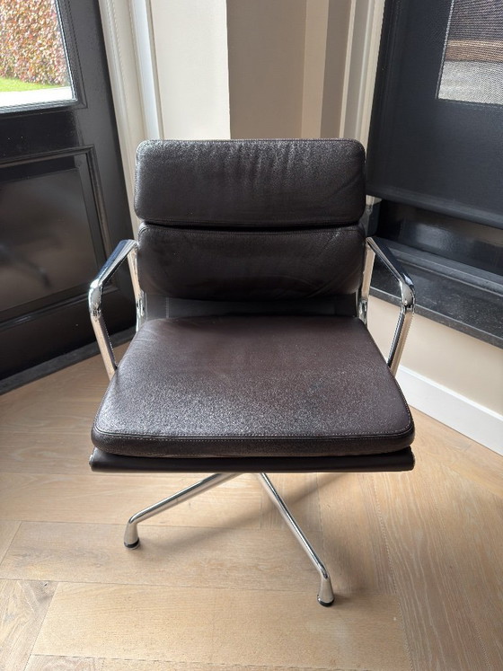 Image 1 of 6x Vitra Soft Pad Chair EA 231