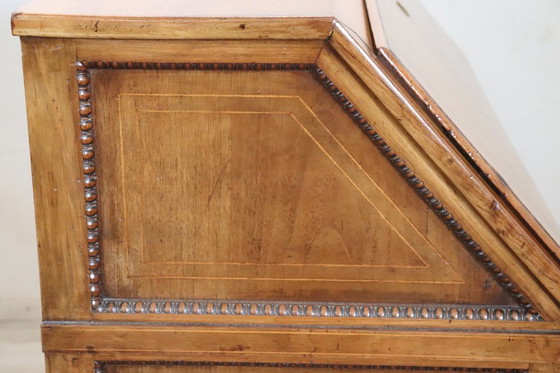 Image 1 of Antiker Nussbaum-Schreibtisch, Italien 19.