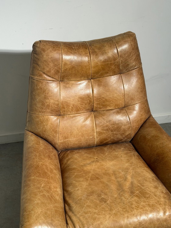 Fauteuil en Cuir Cognac avec Base en Métal Industriel (photo 6 of 6)
