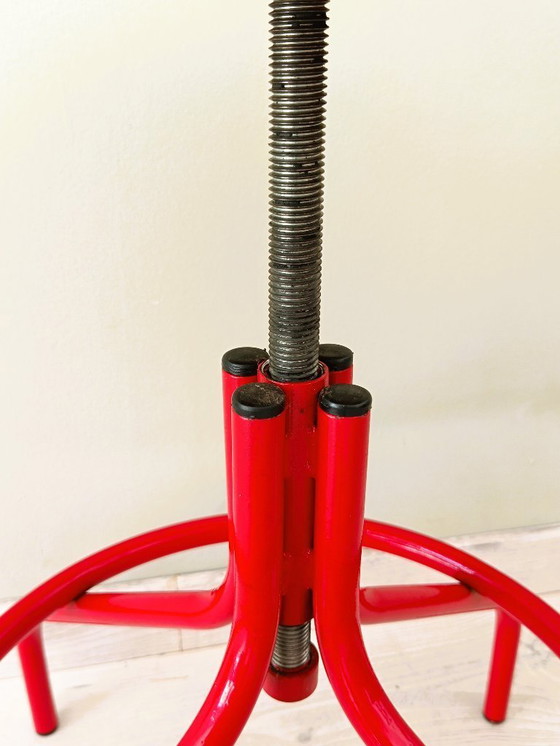 Image 1 of Antico sgabello da officina regolabile in altezza