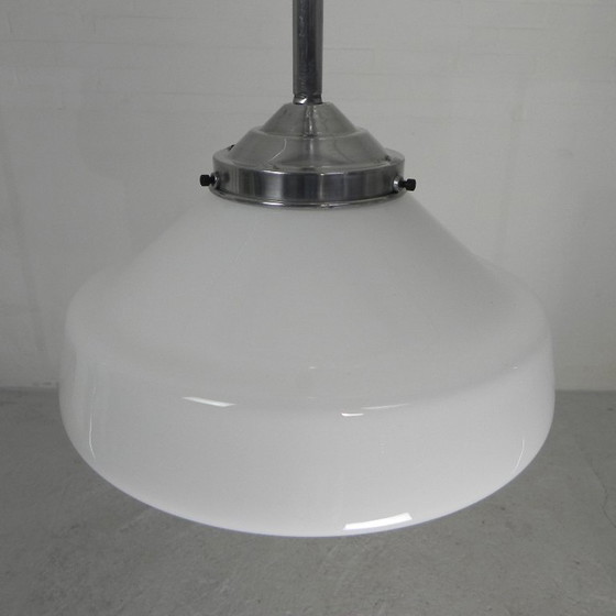 Image 1 of Lampada a sospensione Art Déco con paralume in vetro bianco, anni '30