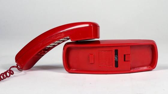 Red Plastic Wall or Desk Telephone, CAT Brand, with Three-Pole Connection, Italy 1980, Decorative Objects (photo 6 of 10)
