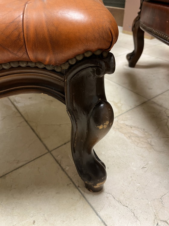 Image 1 of Fauteuil Chesterfield Cognac avec pouf