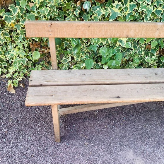 Image 1 of Ancien banc d’église en bois avec dossier -3 mètres -