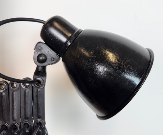 Image 1 of Lámpara de pared industrial de tijera negra, años 50