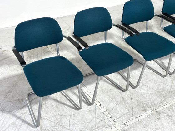 6x Artifort Lande Jami Stoelen - Buisframe Sledemodel - Bakeliet - Petrolblauw – Eetkamerstoelen, Metal (photo 8 of 9)