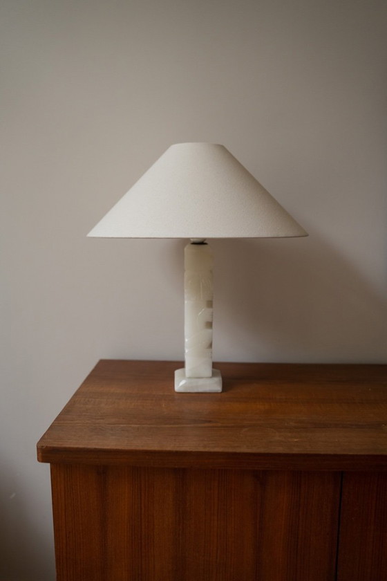 Image 1 of Vintage Off white onyx table lamp