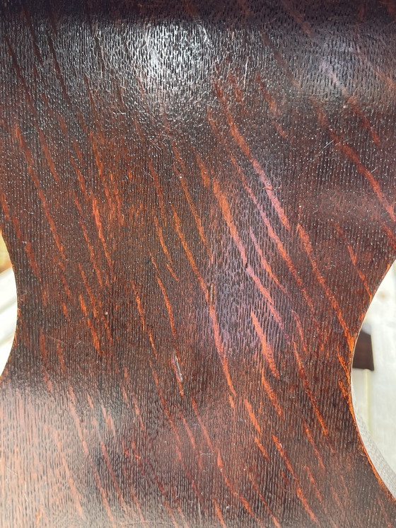 Image 1 of Table d'appoint de l'école d'Amsterdam | Chêne massif | 1920-1940 | Unique Craftsmanship