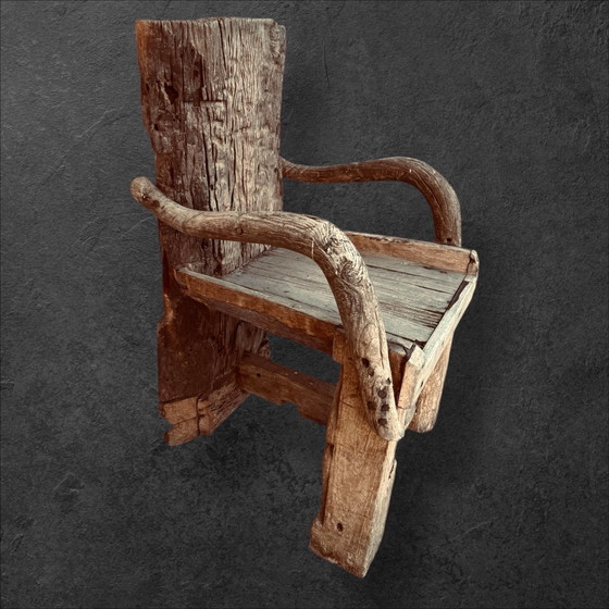 Image 1 of Rare ensemble de quatre fauteuils rustiques faits main, datant d'environ 1750-1830.