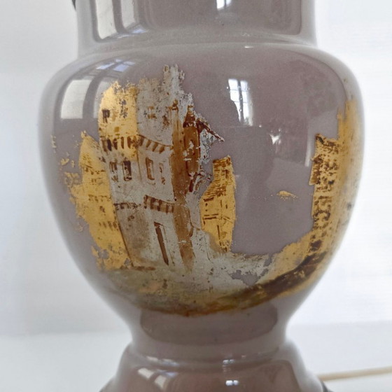 Image 1 of Antieke elektrische petroleumlamp, eind 19e eeuw, keramiek, brons en glas.