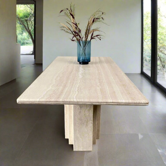 Image 1 of Table de salle à manger en travertin design italien