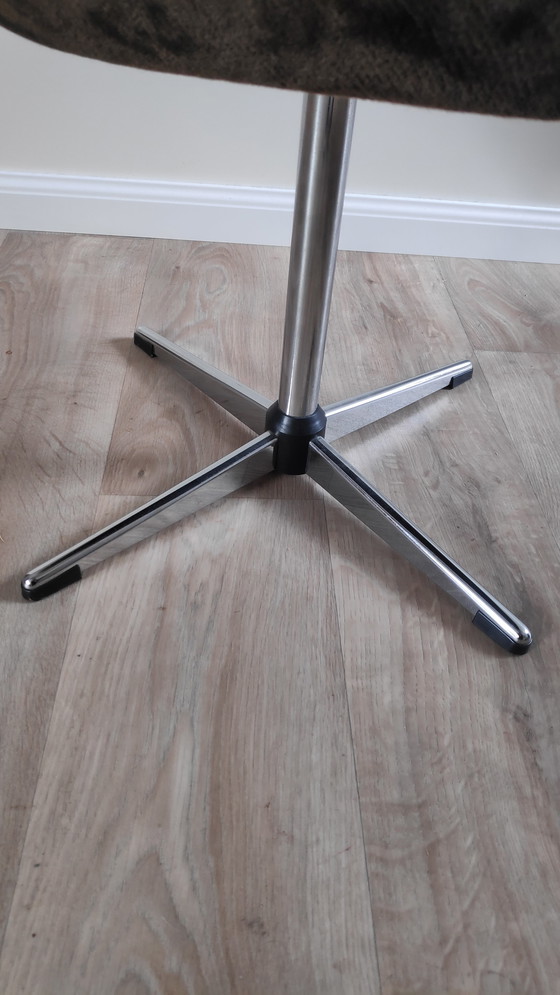 Image 1 of Vintage 70s Swivel Egg Chair – Brown / Very Dark Olive Green Textile