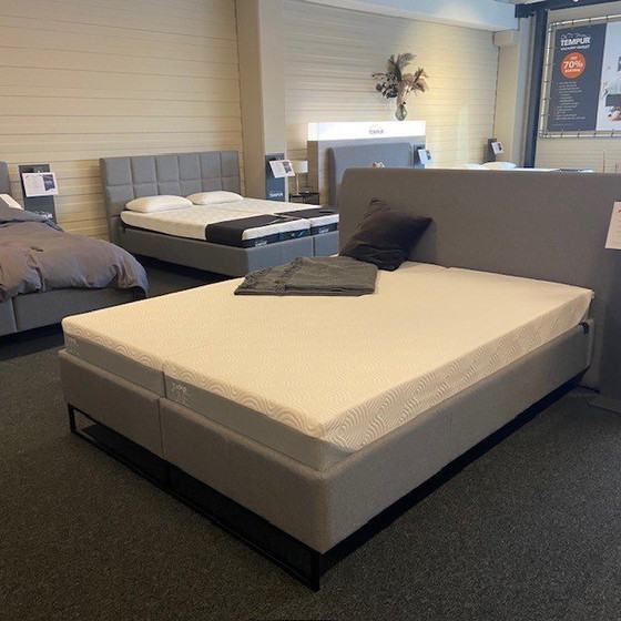 Image 1 of TEMPUR Gray Relax bed - 160x200