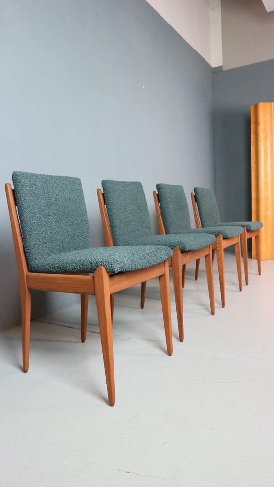 Image 1 of Satz von vier Esszimmerstühlen von ISA Bergamo, 1960er Jahre.