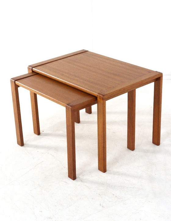 Image 1 of Set van 2 nesting tables bijzettafels Deens vintage