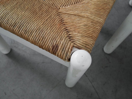 Image 1 of Conjunto de cuatro sillas de madera de haya, diseño italiano, década de 1980, fabricadas en Italia.