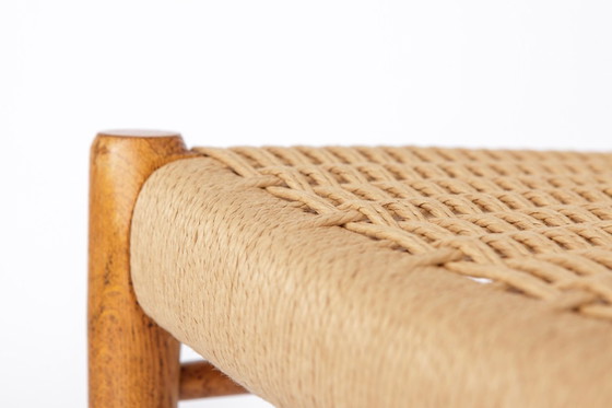 Image 1 of Sedia da pranzo in quercia modello 75 di Niels Otto Møller, metà del secolo scorso, danese, anni '50. Seduta in corda di carta v