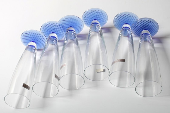 Set van 6 Vintage Glazen met Blauwe Voet / Zeldzame Hoge Tumblers / Zwiesel Glas / Duitsland / Jaren 90 (photo 3 of 11)
