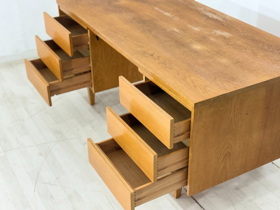 Image 1 of Magnifique classique vintage : Bureau Ikea autoportant en chêne, années 1960