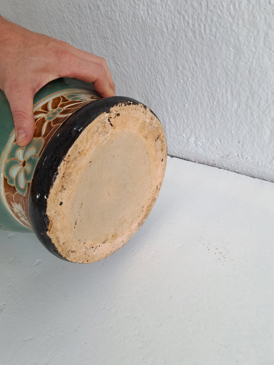 Image 1 of Large Vase Chinese style